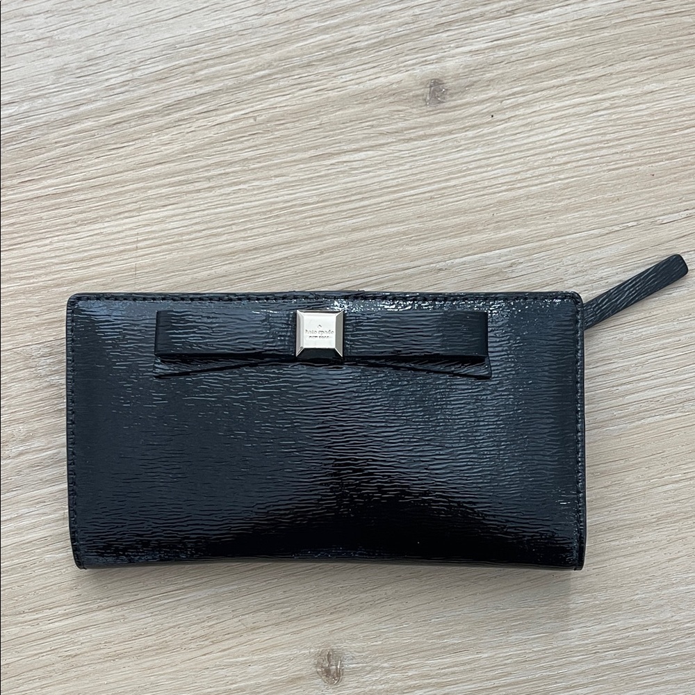 Elegant Kate Spade Women's Wallet